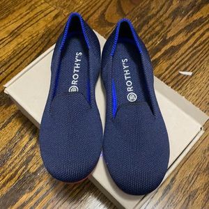 Girls Navy Rothy’s Loafer